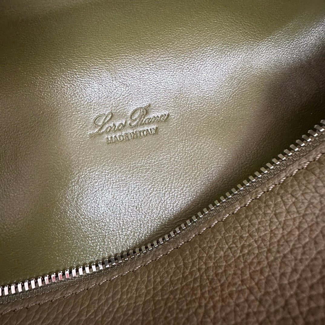 LORO PIANA EXTRA POCKET L19 IN OLIVE GREEN CALFSKIN WITH SILVER HARDWARE