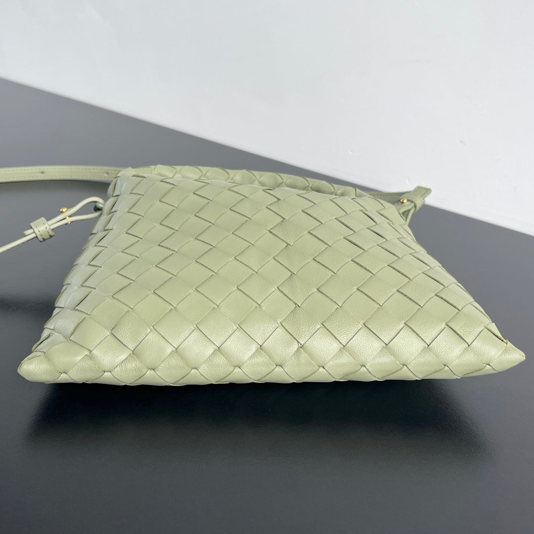 BOTTEGA VENETA MINI HOP 25 IN TRAVERTINE CALFSKIN