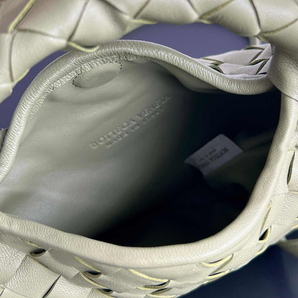 BOTTEGA VENETA MINI HOP 25 IN TRAVERTINE CALFSKIN