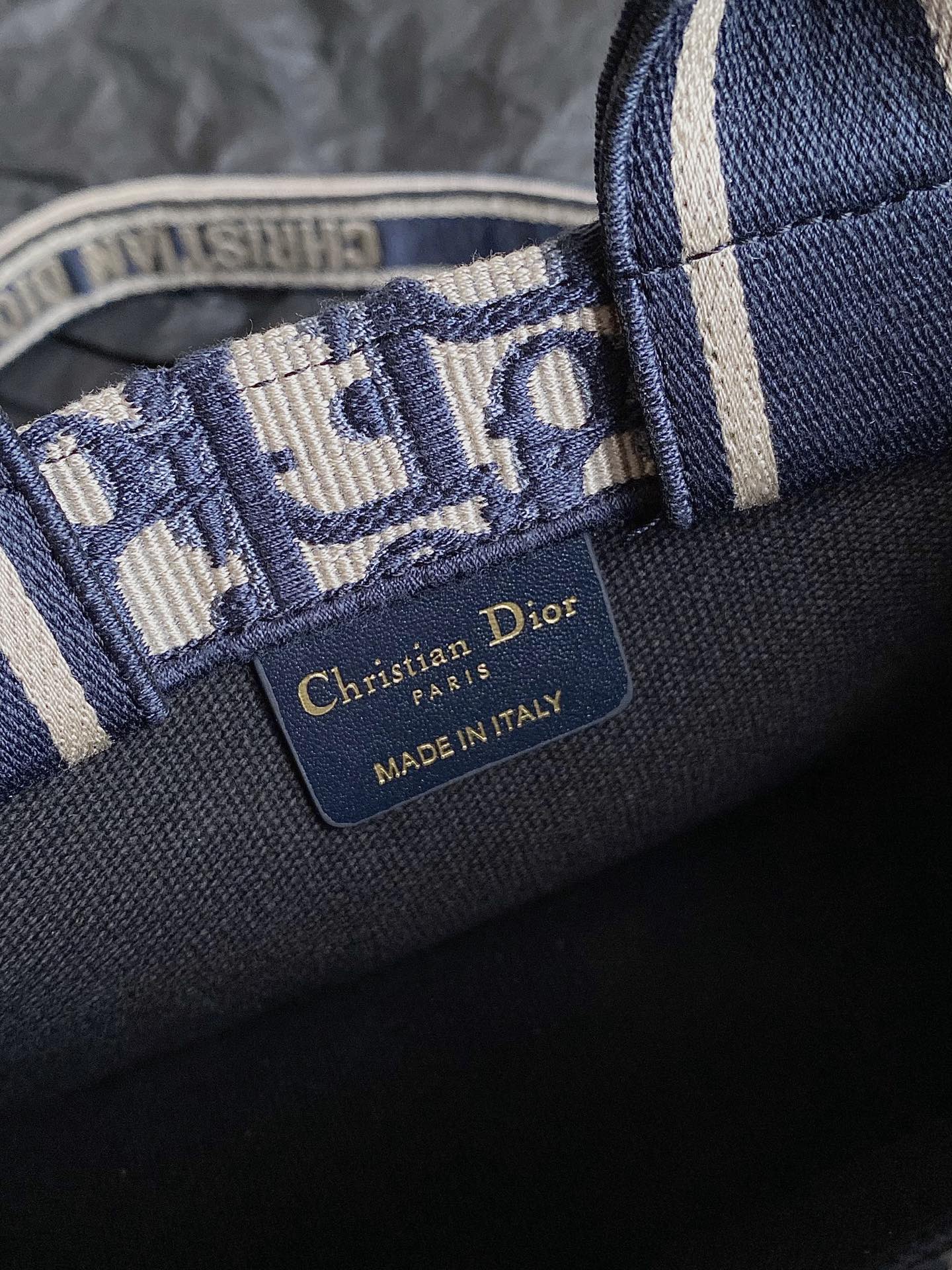 DIOR MINI BOOK TOTE 21 BLUE OBLIQUE EMBROIDERY