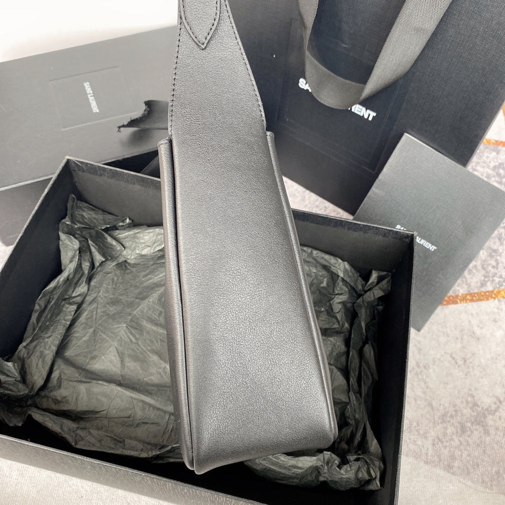 SAINT LAURENT LE 5 À 7 SMALL SUPPLE 23 IN GRAY LAMBSKIN GOLD BUCKLE