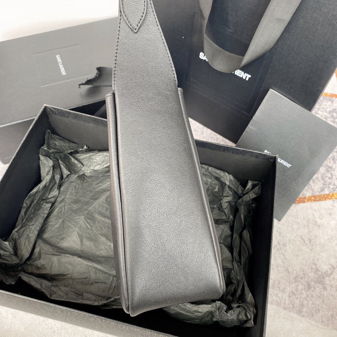 SAINT LAURENT LE 5 À 7 SMALL SUPPLE 23 IN GRAY LAMBSKIN GOLD BUCKLE
