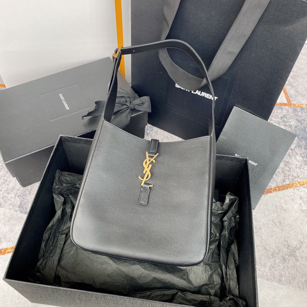 SAINT LAURENT LE 5 À 7 SMALL SUPPLE 23 IN GRAY LAMBSKIN GOLD BUCKLE