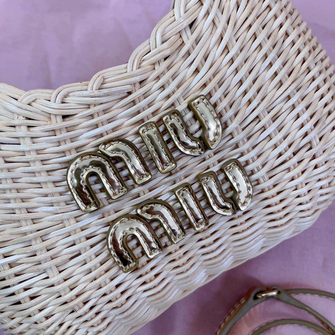 MIU MIU WANDER WICKER HOBO BAG 20 IN TAN MIX CARAMEL BROWN HANDWOVEN