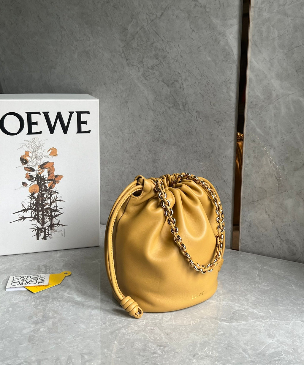 LOEWE LOE 32 FLAMENCO PURSE BUCKET IN SAHARA MELLOW NAPPA LAMBSKIN