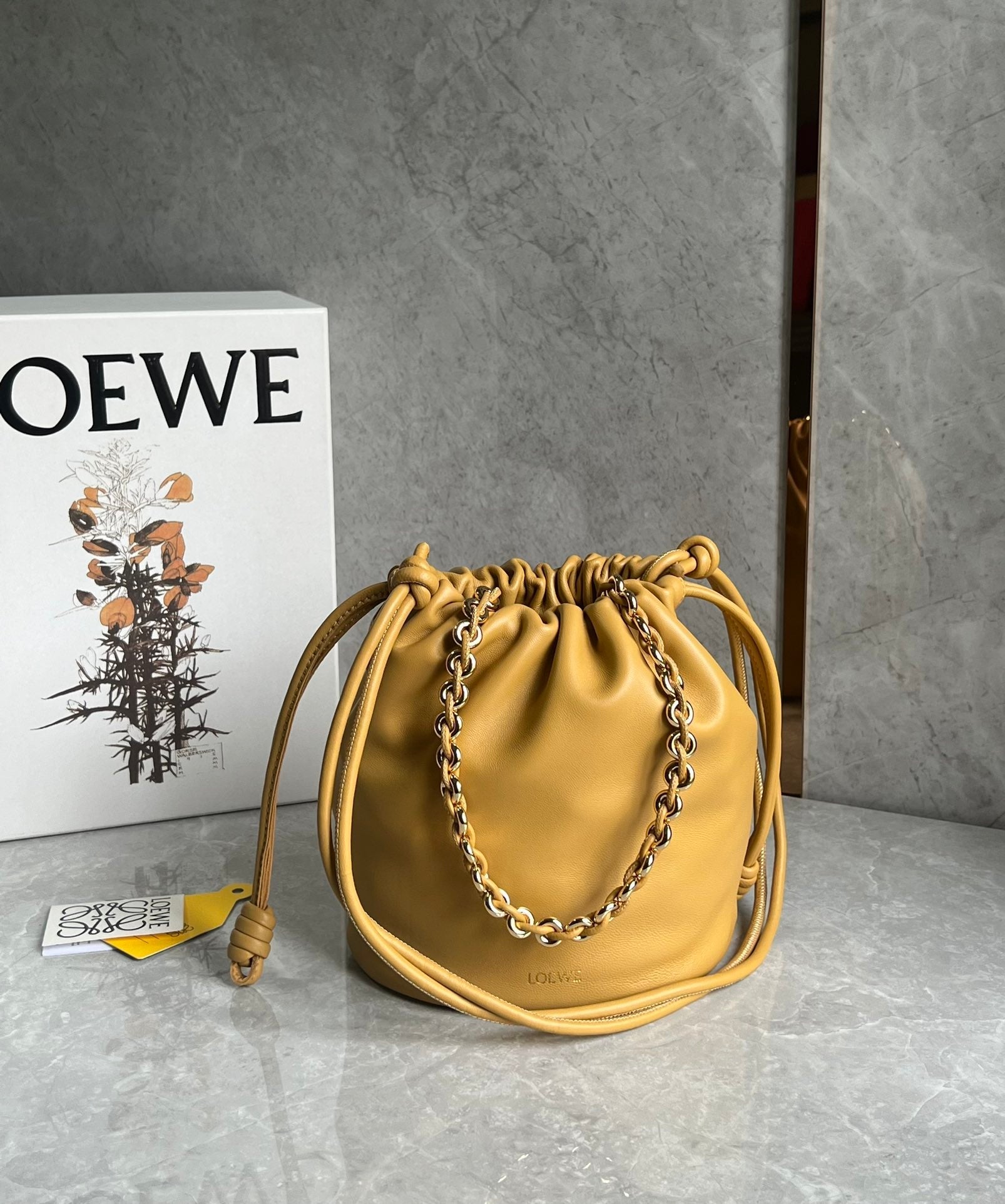 LOEWE LOE 32 FLAMENCO PURSE BUCKET IN SAHARA MELLOW NAPPA LAMBSKIN
