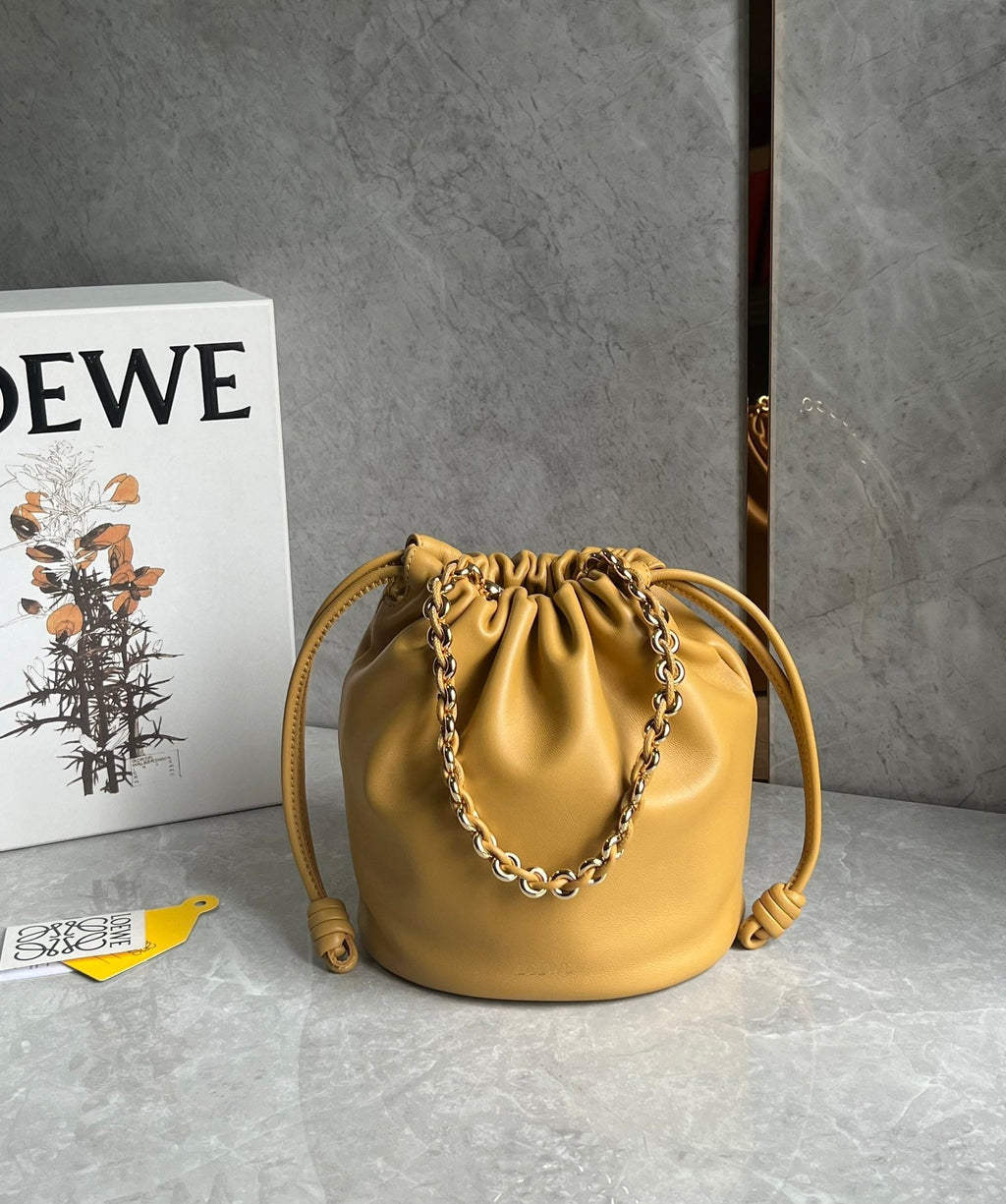 LOEWE LOE 32 FLAMENCO PURSE BUCKET IN SAHARA MELLOW NAPPA LAMBSKIN