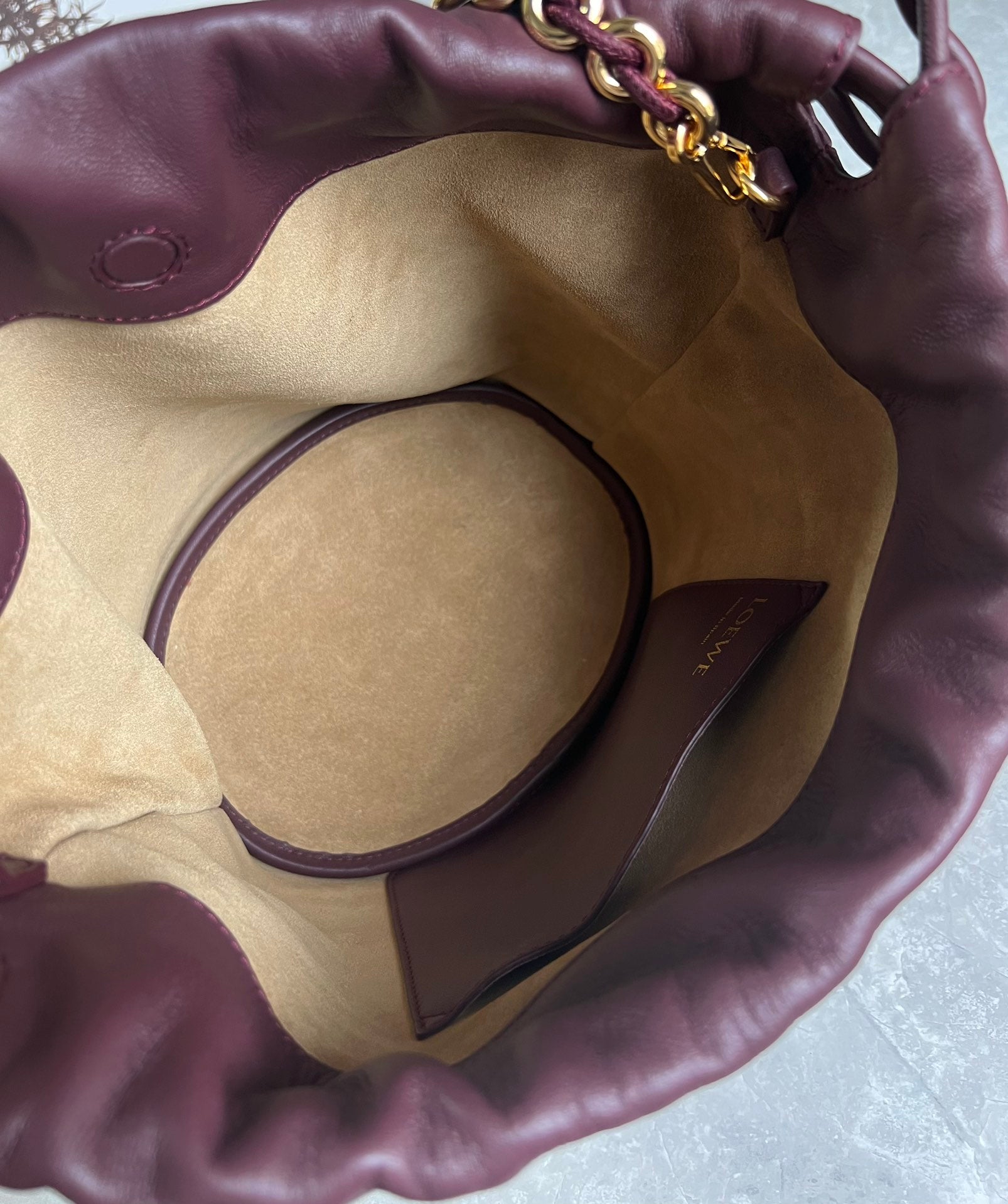 LOEWE LOE 32 FLAMENCO PURSE BUCKET IN DARK BURGUNDY MELLOW NAPPA LAMBSKIN