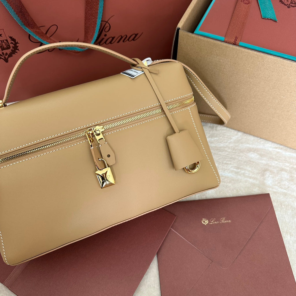LORO PIANA EXTRA BAG L27 IN PEANUT BROWN SMOOTH CALFSKIN WITH GOLD HARDWARE