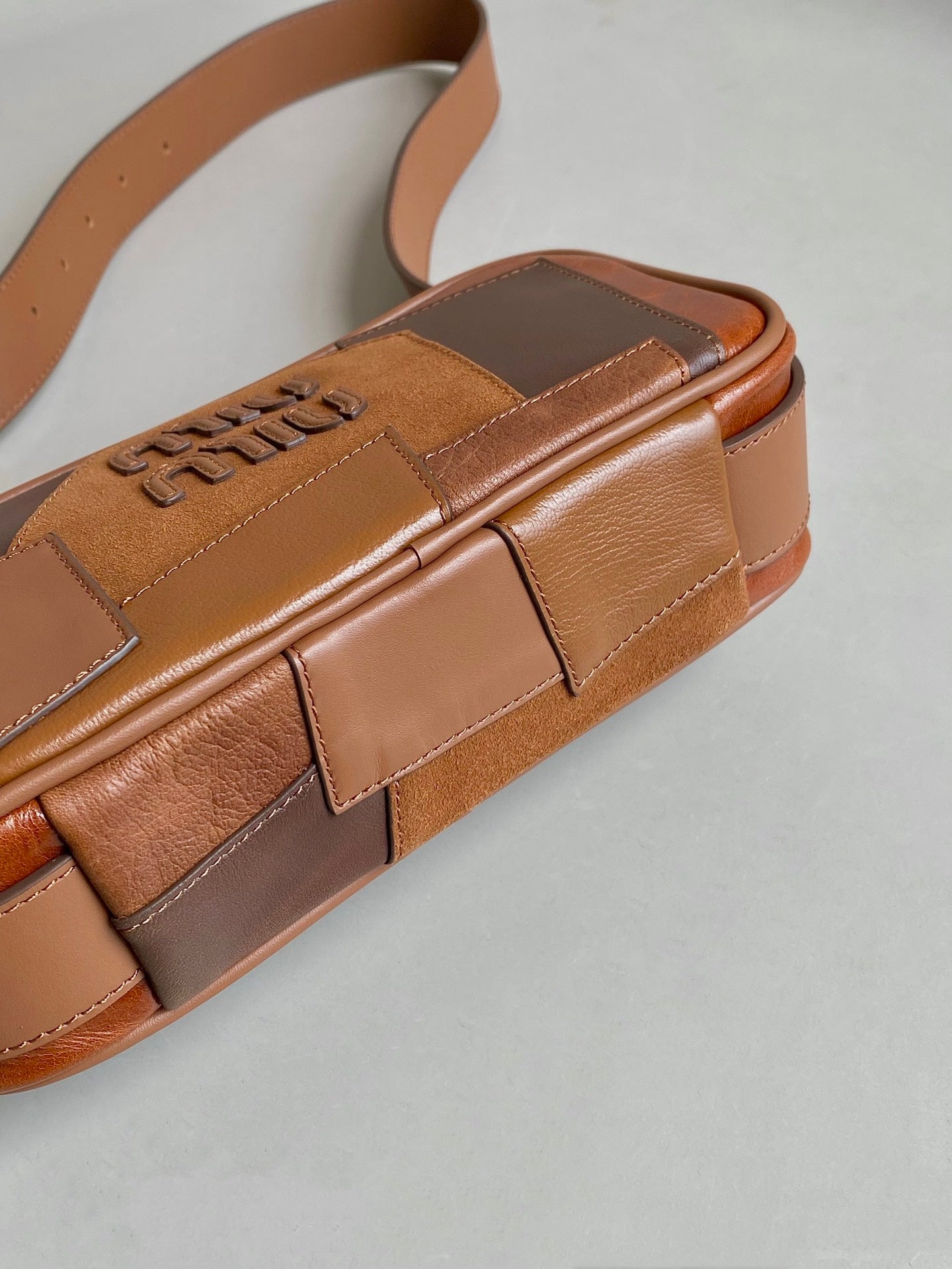 MIU MIU HOBO 24 BAG IN COGNAC LEATHER PATCHWORK