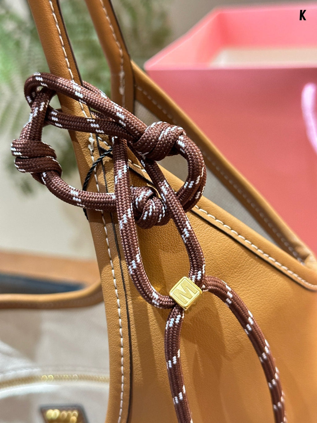 MIU MIU TOTE 30 BAG IN CARAMEL BROWN CALFSKIN