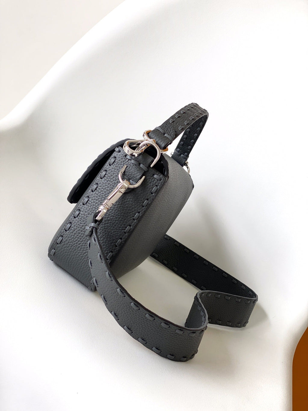 FENDI Fend Baguette 27 Bag Black Calfskin Shw