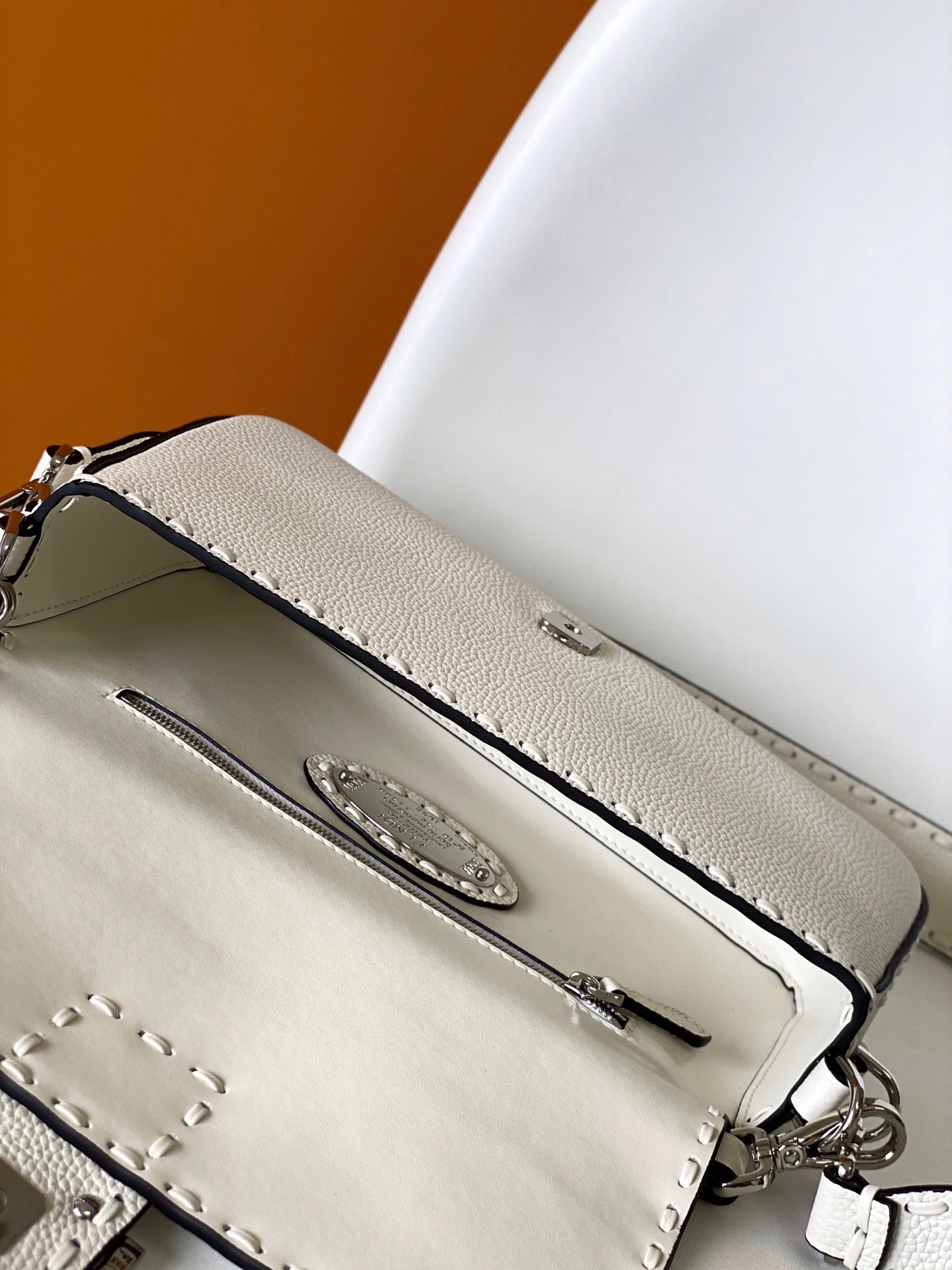 FENDI Fend Baguette 27 Bag White Calfskin Shw
