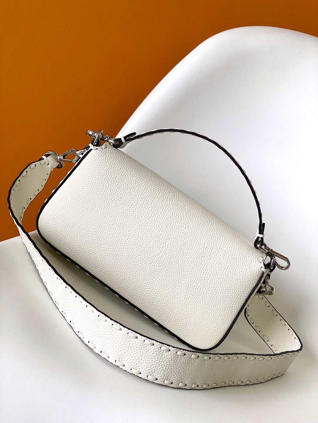 FENDI Fend Baguette 27 Bag White Calfskin Shw