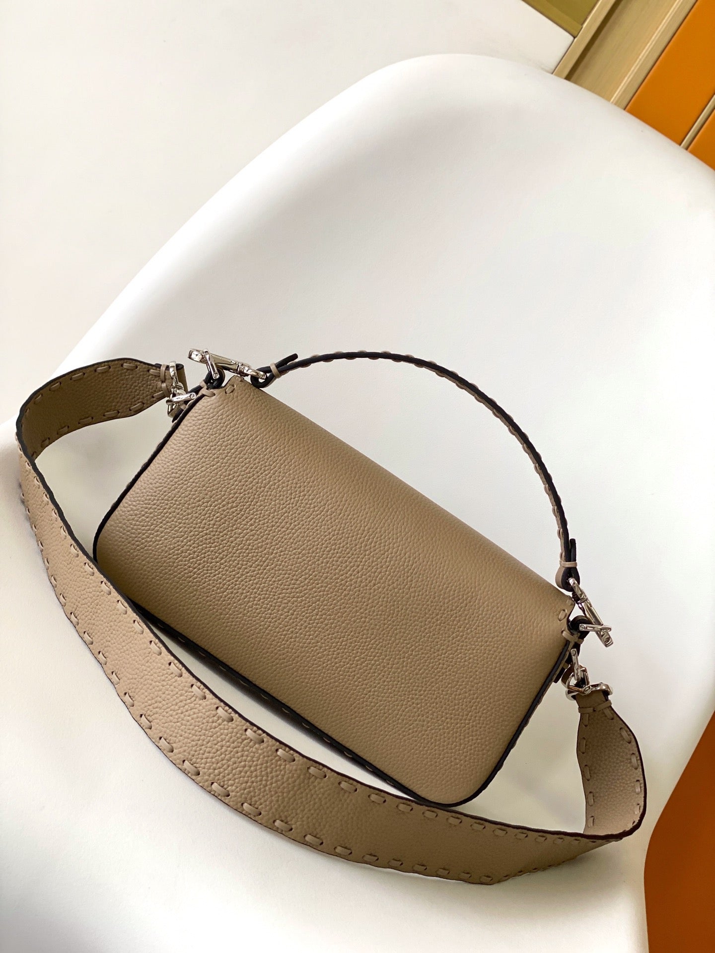 FENDI Fend Baguette 27 Bag Brown Calfskin Shw
