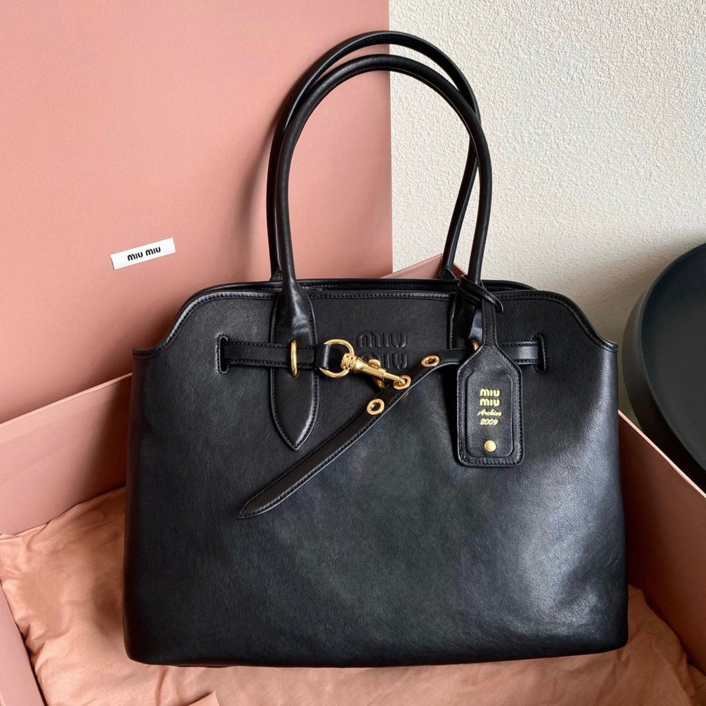 MIU MIU LARGE HANDBAG 40 IN BLACK CALFSKIN