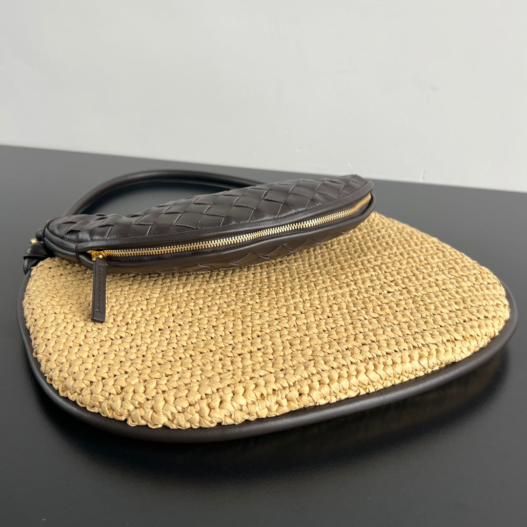 BOTTEGA VENETA GEMELLI SHOULDER BAG 36 IN BEIGE RAFFIA AND FONDANT LAMBSKIN