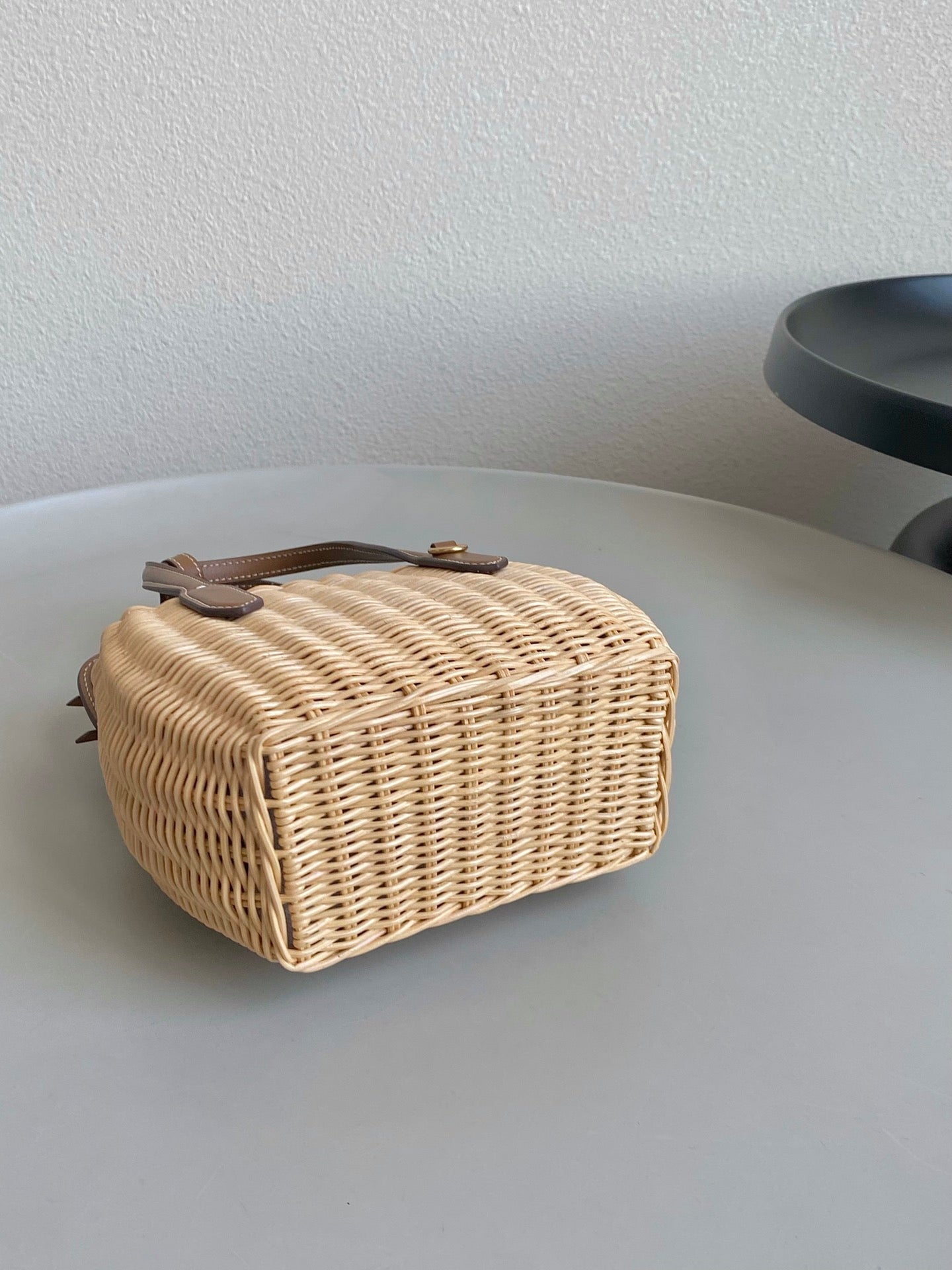 MIU MIU BASKET 20 BAG IN BROWN BEIGE WICKER AND LEATHER
