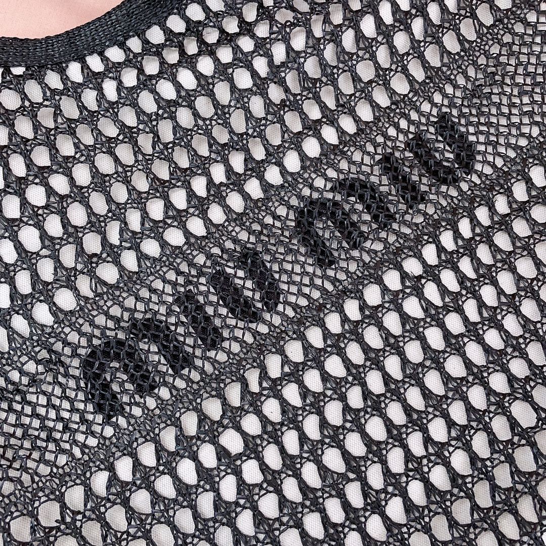 MIU MIU IVY TOTE BAG 40 IN BLACK MIX WHITE MESH