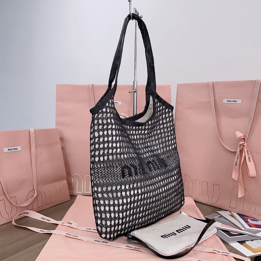 MIU MIU IVY TOTE BAG 40 IN BLACK MIX WHITE MESH