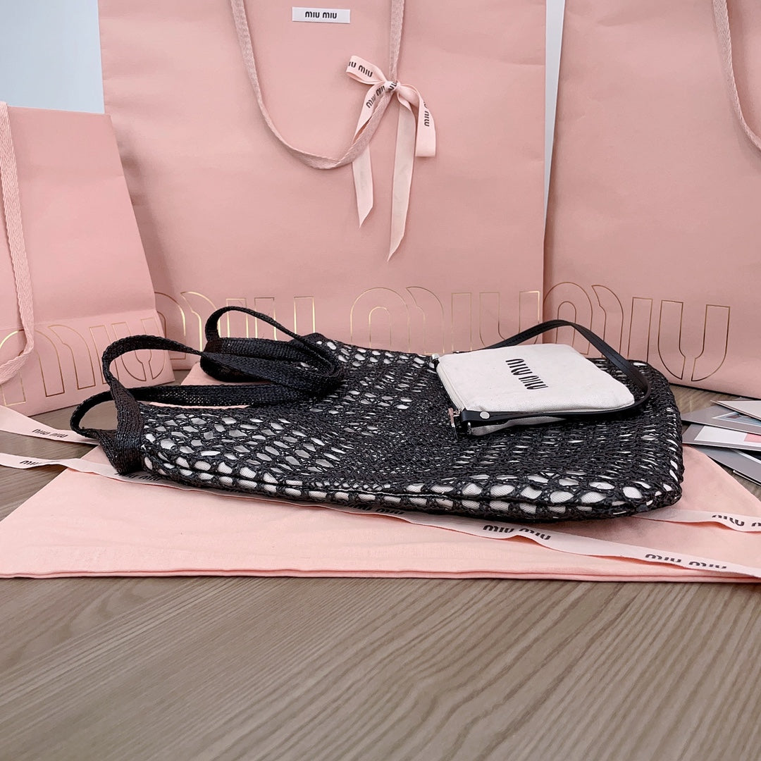 MIU MIU IVY TOTE BAG 40 IN BLACK MIX WHITE MESH
