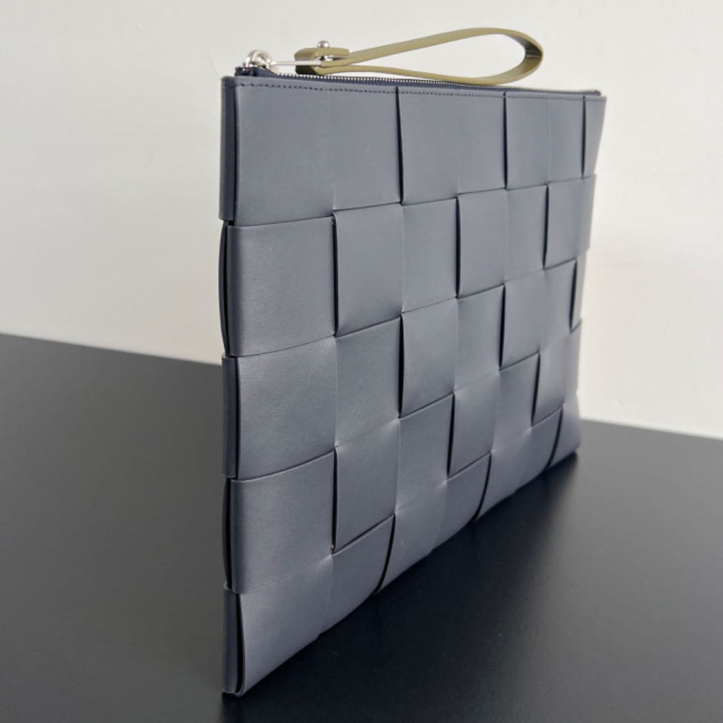 BOTTEGA VENETA LARGE CASSETTE POUCH 35 IN TROUT GRAY CALFSKIN