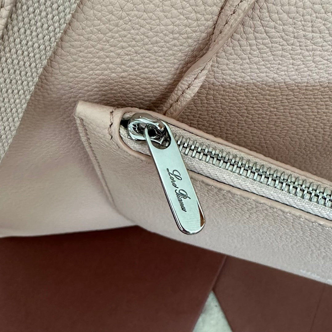 LORO PIANA MEDIUM 36 BAG IN PALE PINK CALFSKIN WITH SILVER HARDWARE