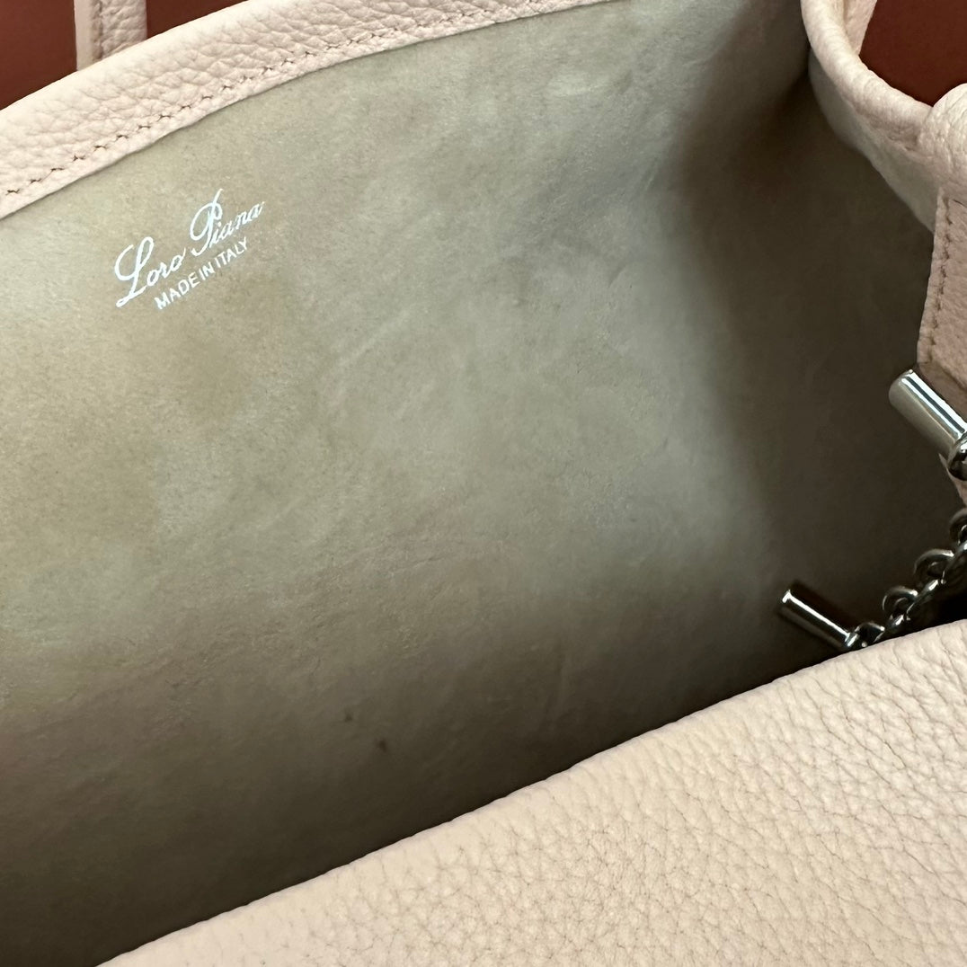 LORO PIANA MEDIUM 36 BAG IN PALE PINK CALFSKIN WITH SILVER HARDWARE