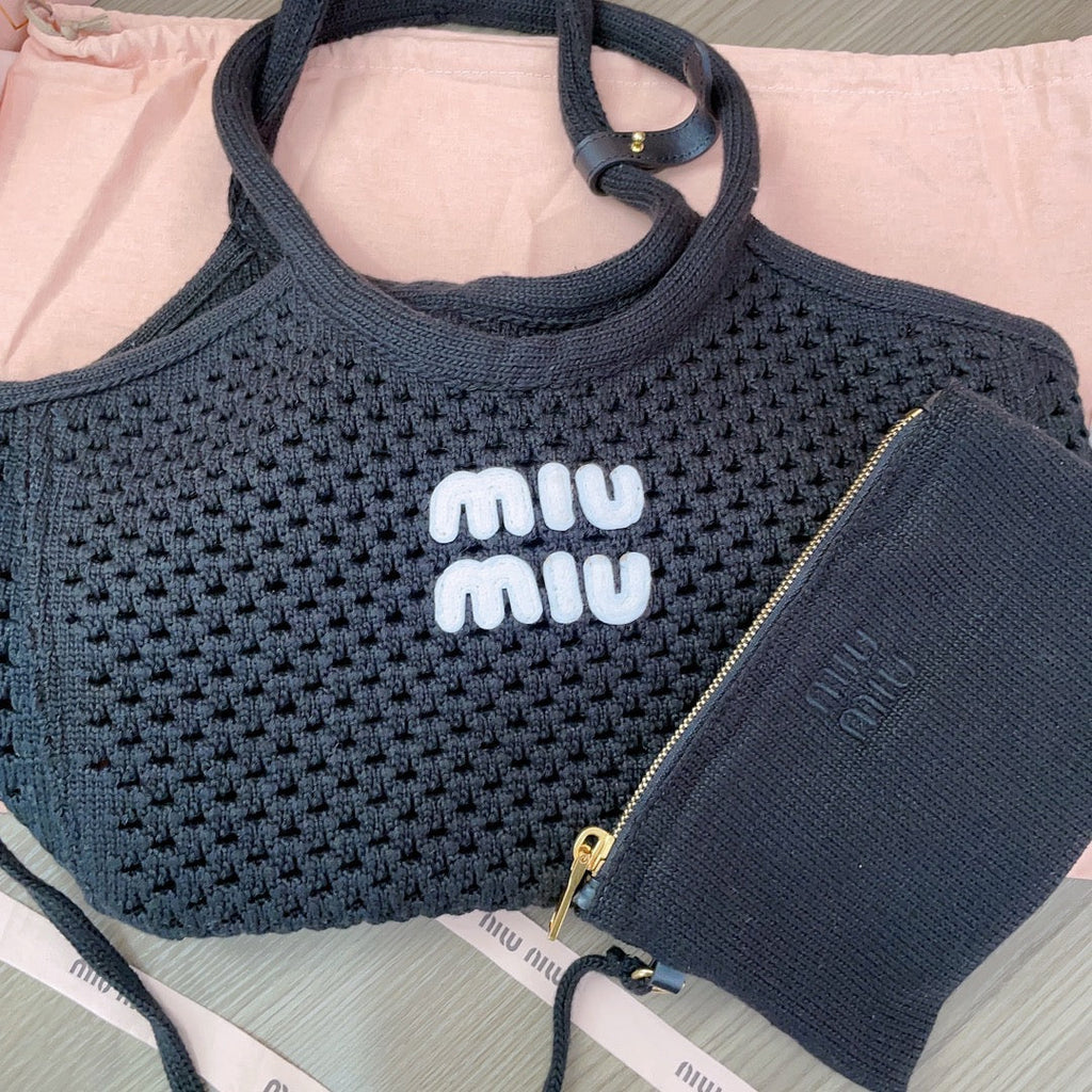 MIU MIU HOLLOW KNITTED SHOPPING BAG 28 IN BLACK MIX WHITE WOOL