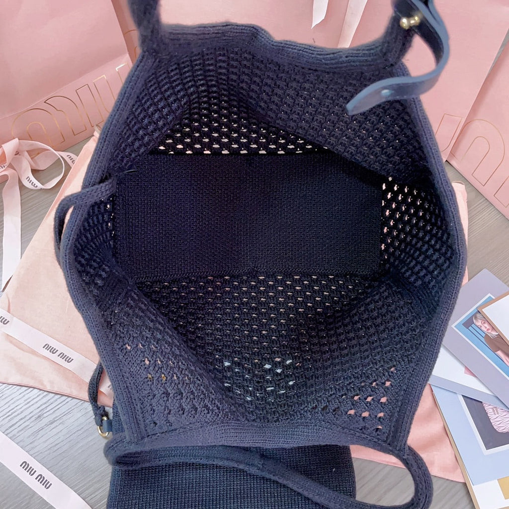 MIU MIU HOLLOW KNITTED SHOPPING BAG 28 IN BLACK MIX WHITE WOOL