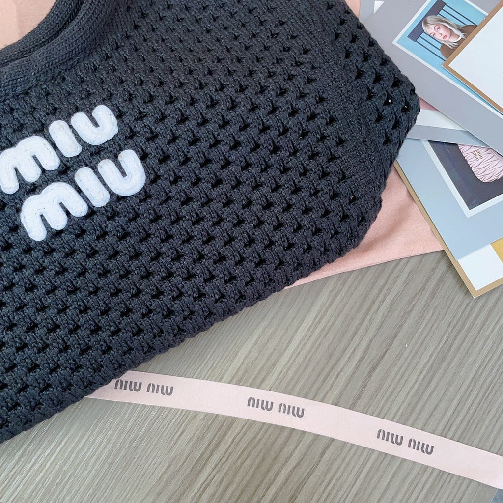 MIU MIU HOLLOW KNITTED SHOPPING BAG 28 IN BLACK MIX WHITE WOOL