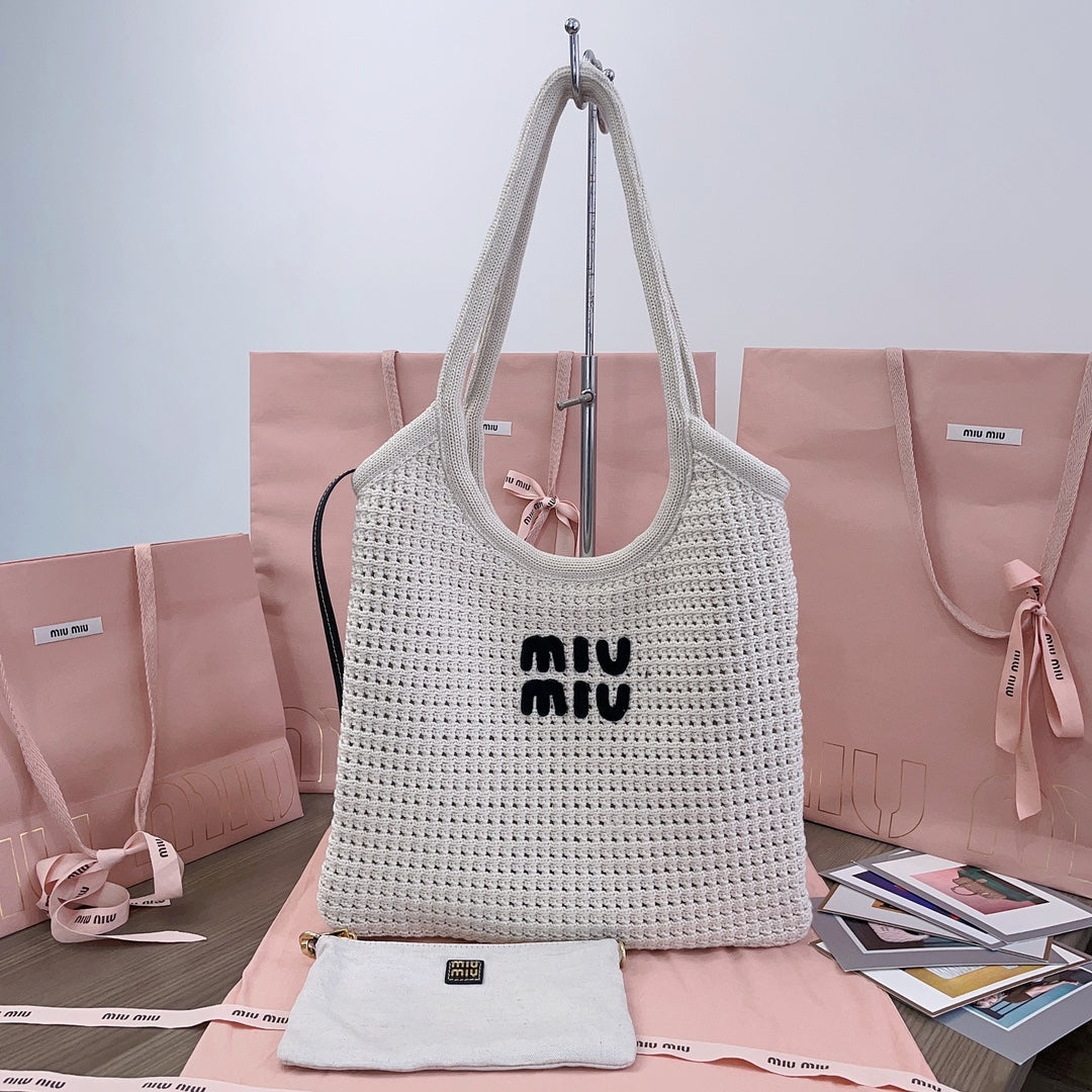 MIU MIU HOLLOW KNITTED TOTE BAG 40 IN WHITE MIX BLACK WOVEN FABRIC