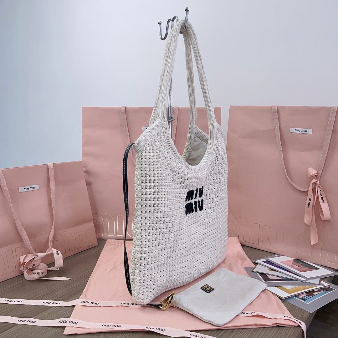 MIU MIU HOLLOW KNITTED TOTE BAG 40 IN WHITE MIX BLACK WOVEN FABRIC