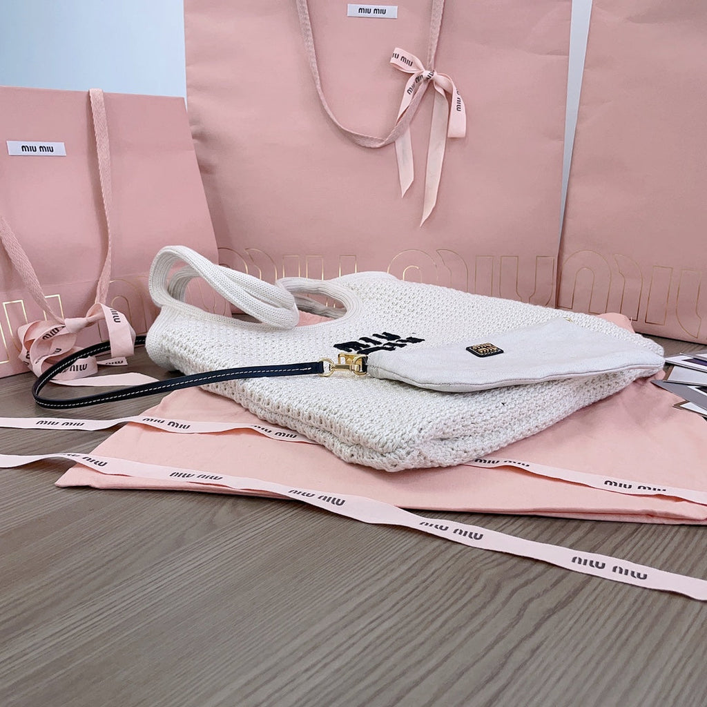 MIU MIU HOLLOW KNITTED TOTE BAG 40 IN WHITE MIX BLACK WOVEN FABRIC