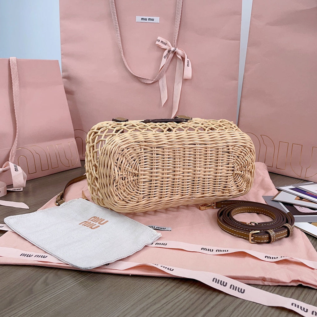 MIU MIU WOVEN HOLLOW BAG 24 IN BEIGE RATTAN AND BROWN CALFSKIN TRIM