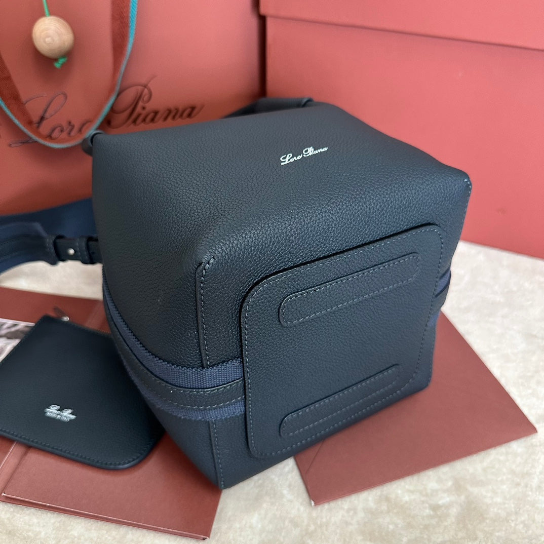 LORO PIANA SMALL 21 BALE BAG IN BLACK GRAINED CALFSKIN WITH SILVER HARDWARE