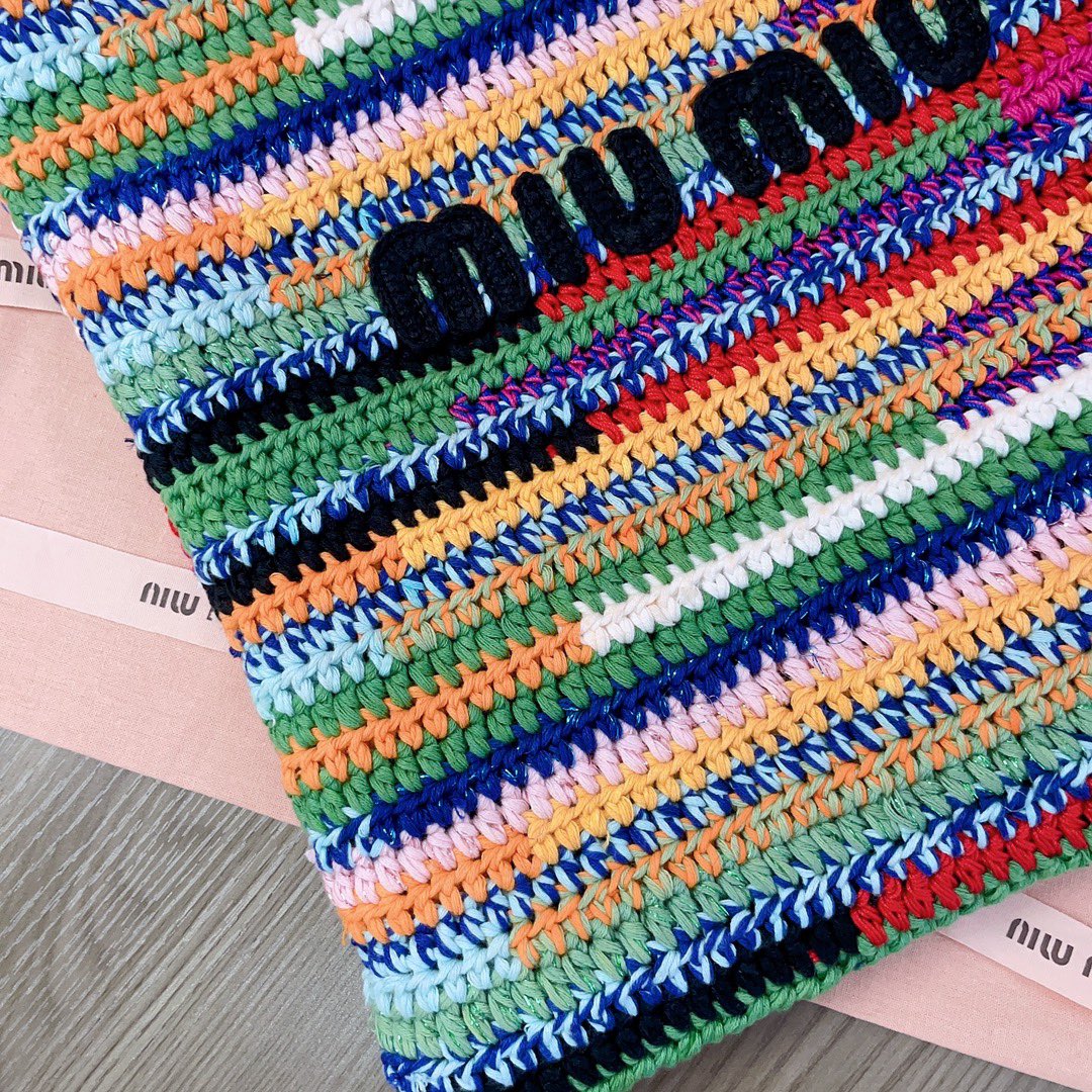 MIU MIU CROCHET TOTE BAG 38 IN MULTICOLORED WOVEN RAFFIA