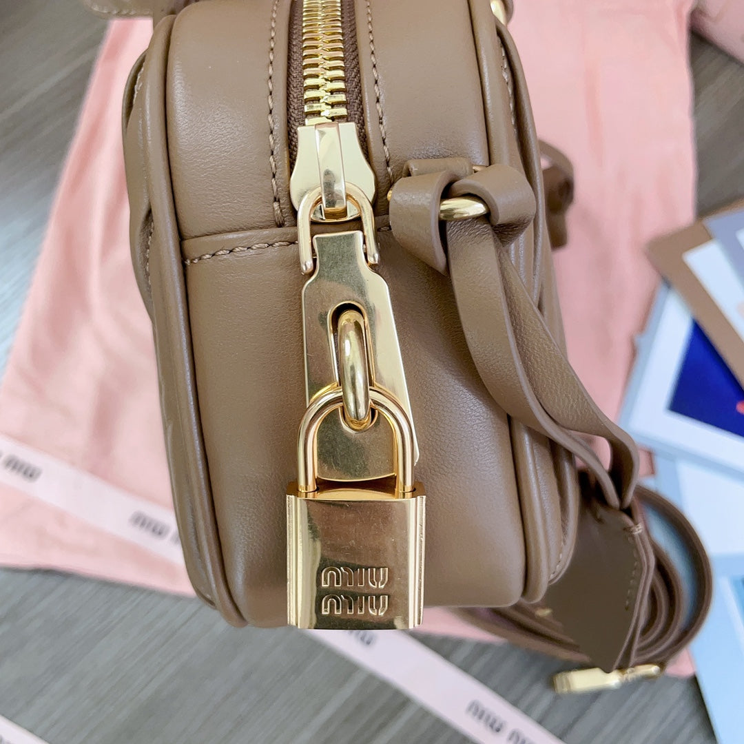 MIU MIU ARCADIE MATELASSÉ NAPPA SMALL BAG 19 IN COFFEE LAMBSKIN GOLD HARDWARE