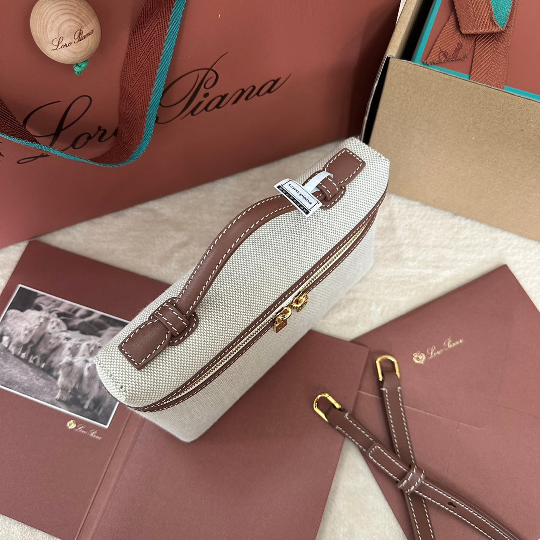 LORO PIANA EXTRA POCKET L19 IN WHITE CANVAS AND CHESTNUT BROWN CALFSKIN WITH GOLD HARDWARE