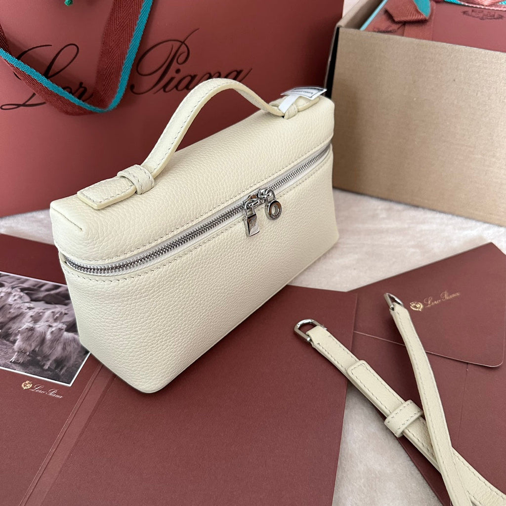 LORO PIANA EXTRA POCKET L19 IN BISQUE BEIGE CALFSKIN WITH SILVER HARDWARE