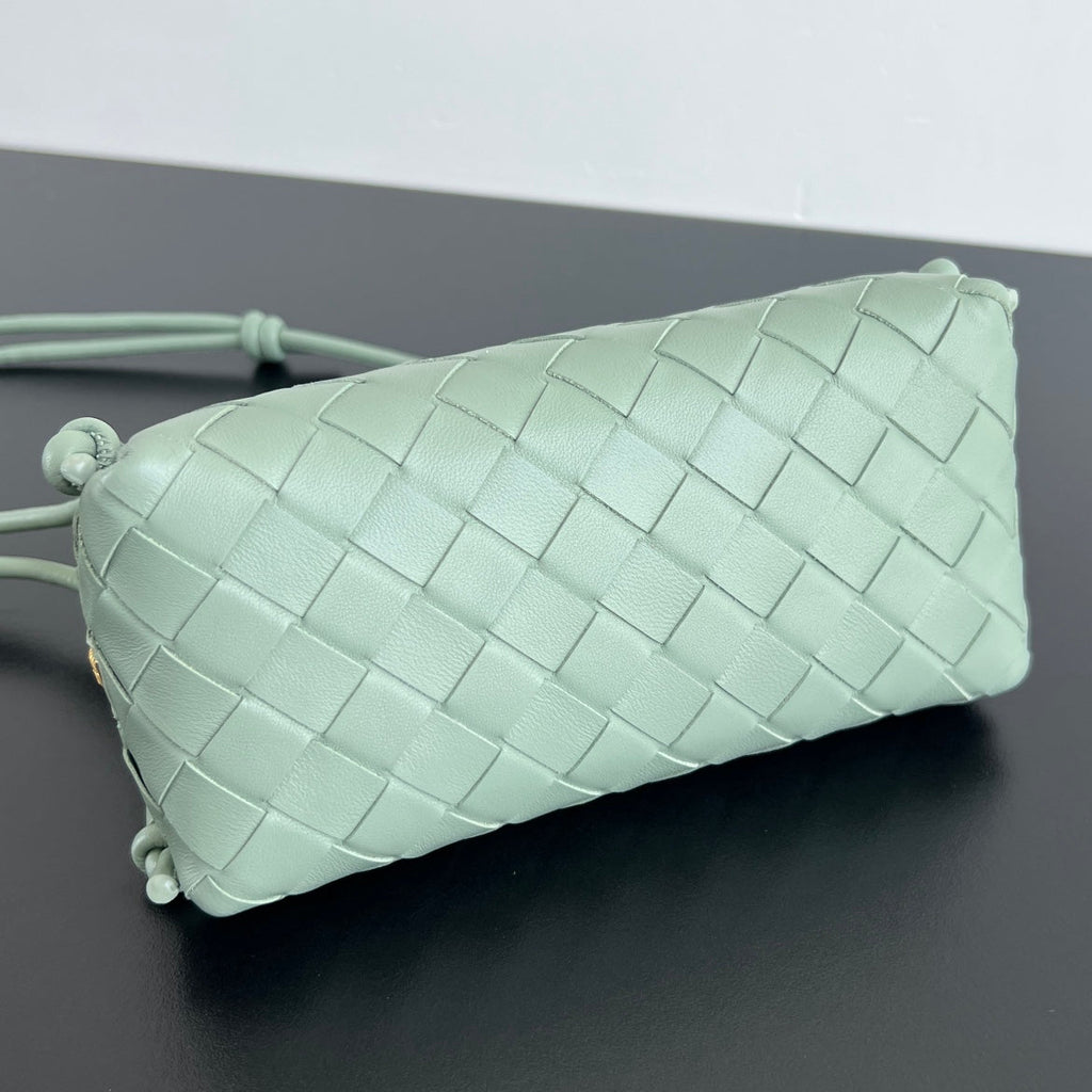 BOTTEGA VENETA CONCERT POUCH 18 IN OPAL LAMBSKIN