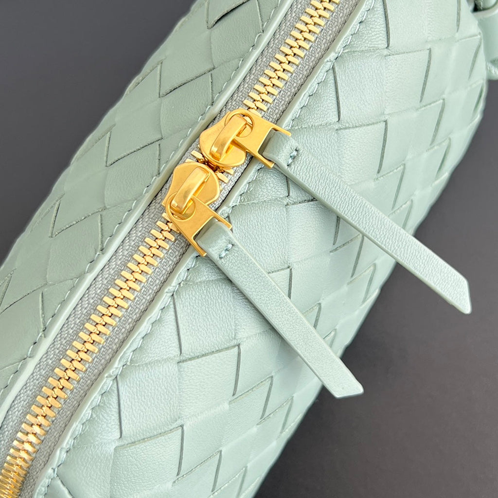 BOTTEGA VENETA CONCERT POUCH 18 IN OPAL LAMBSKIN