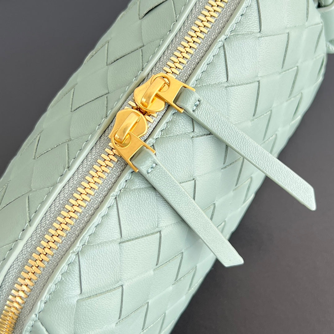 BOTTEGA VENETA CONCERT POUCH 18 IN OPAL LAMBSKIN