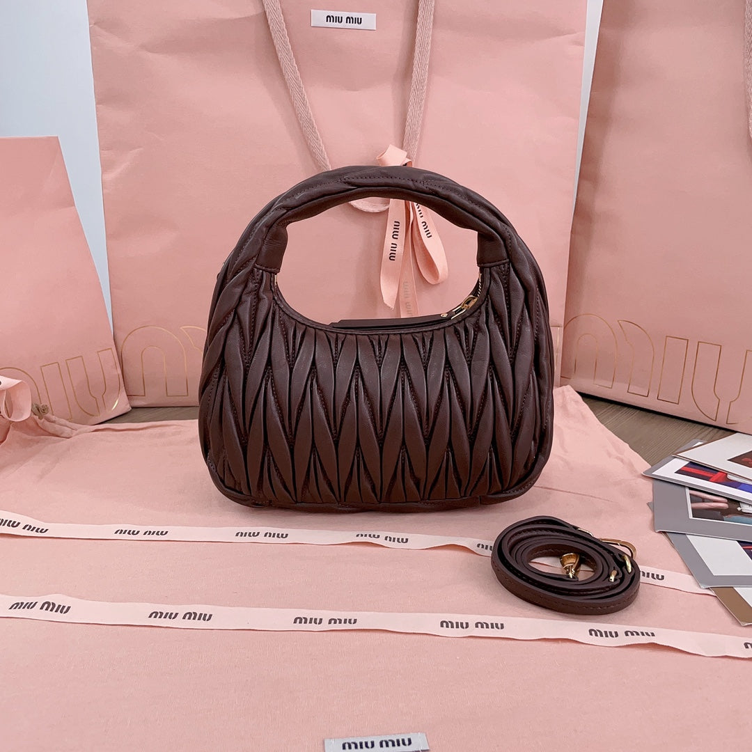 MIU MIU WANDER HANDBAG 23 IN CHESTNUT BROWN LAMBSKIN