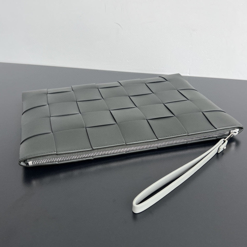 BOTTEGA VENETA LARGE CASSETTE POUCH 35 IN CORDUROY GRAY CALFSKIN