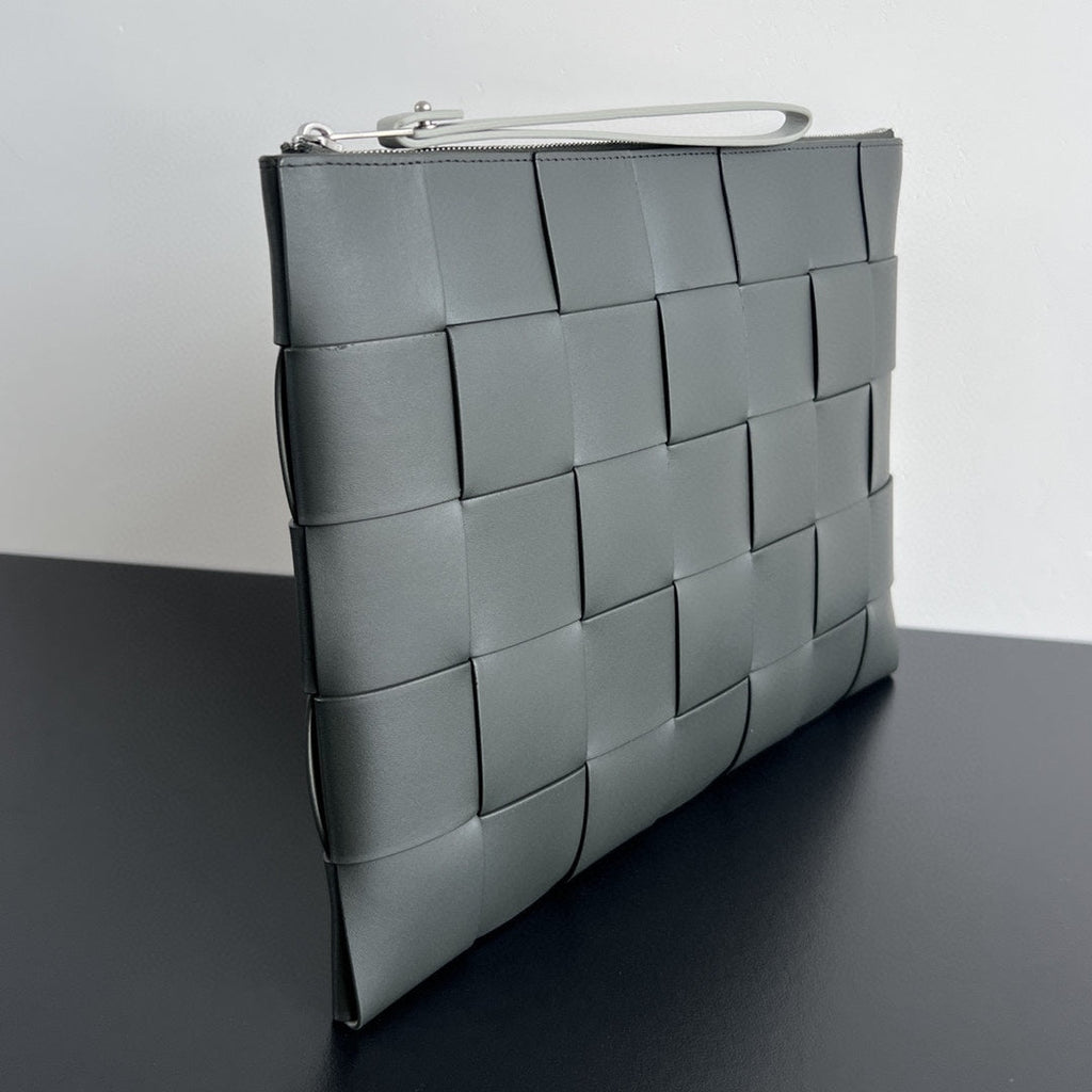 BOTTEGA VENETA LARGE CASSETTE POUCH 35 IN CORDUROY GRAY CALFSKIN