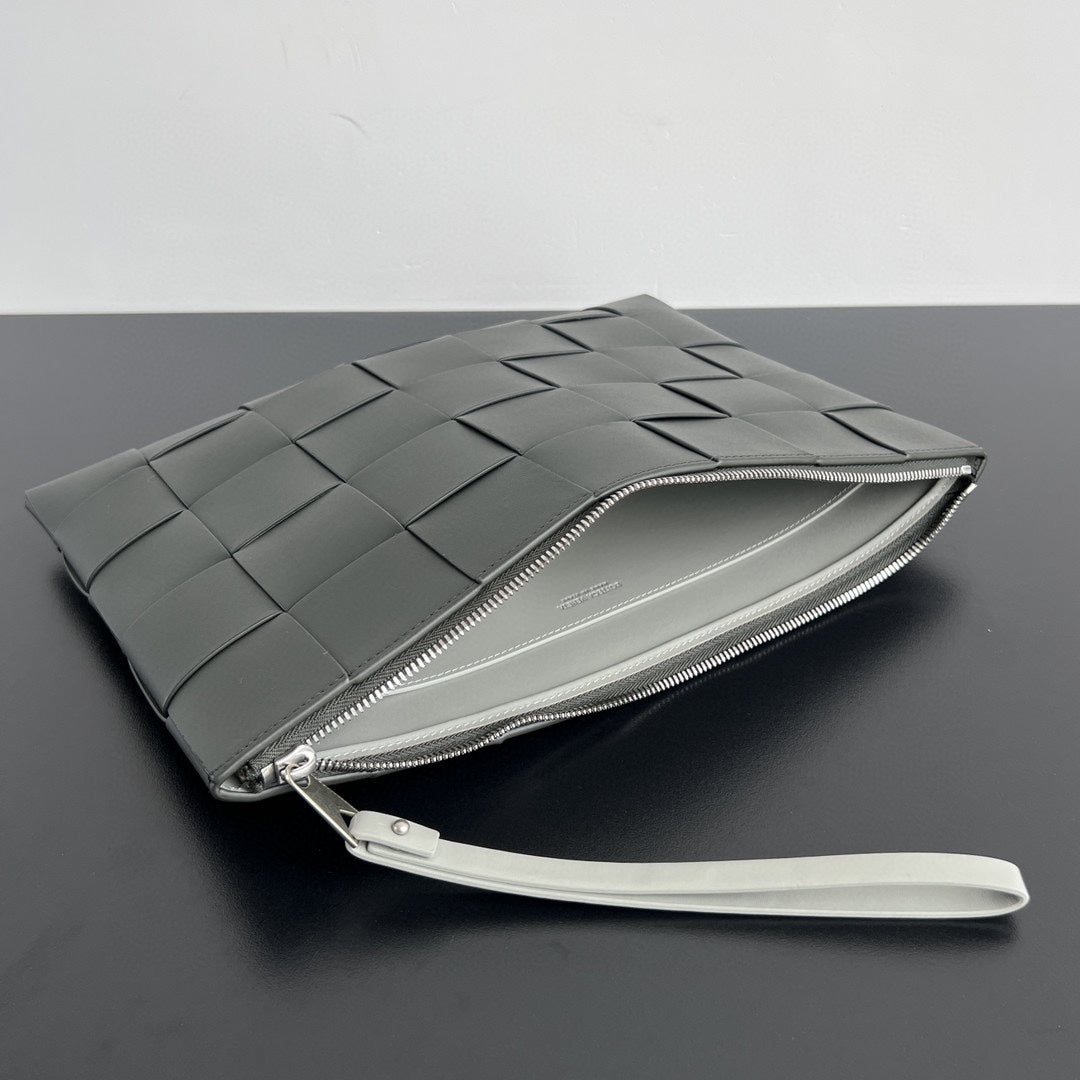 BOTTEGA VENETA LARGE CASSETTE POUCH 35 IN CORDUROY GRAY CALFSKIN