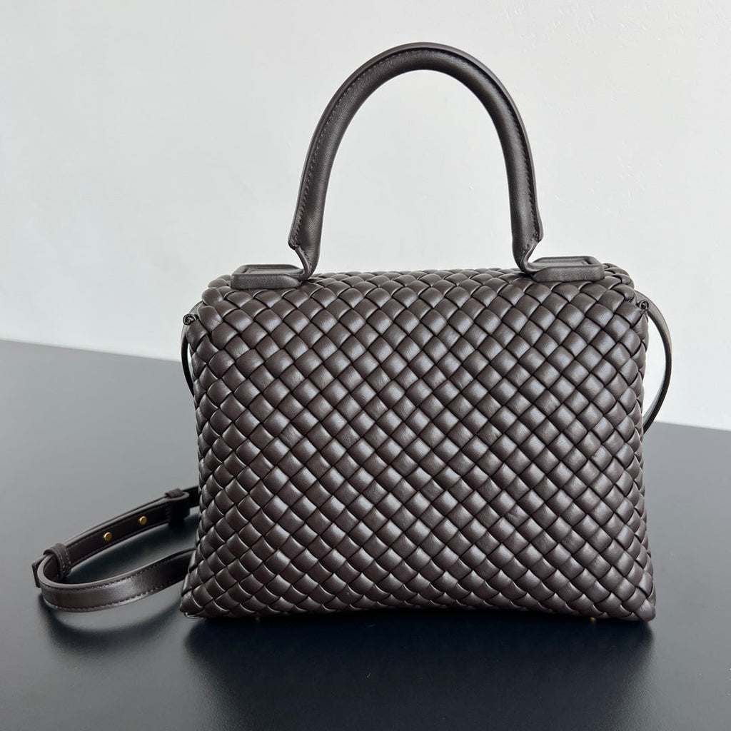 BOTTEGA VENETA PATTI SHOULDER BAG 26 IN CHOCOLATE LAMBSKIN