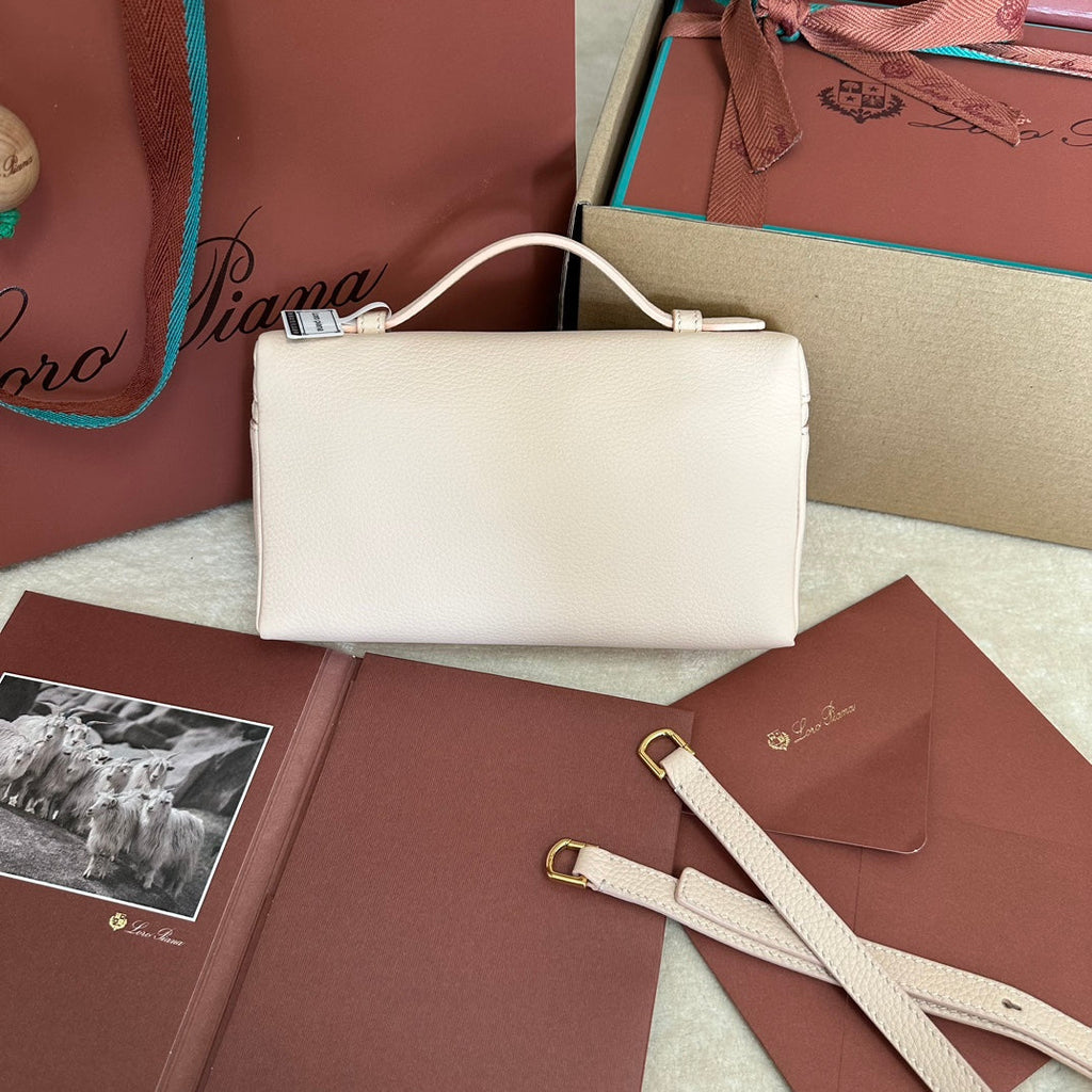 LORO PIANA EXTRA POCKET L19 IN WHITE CREAM CALFSKIN WITH GOLD HARDWARE