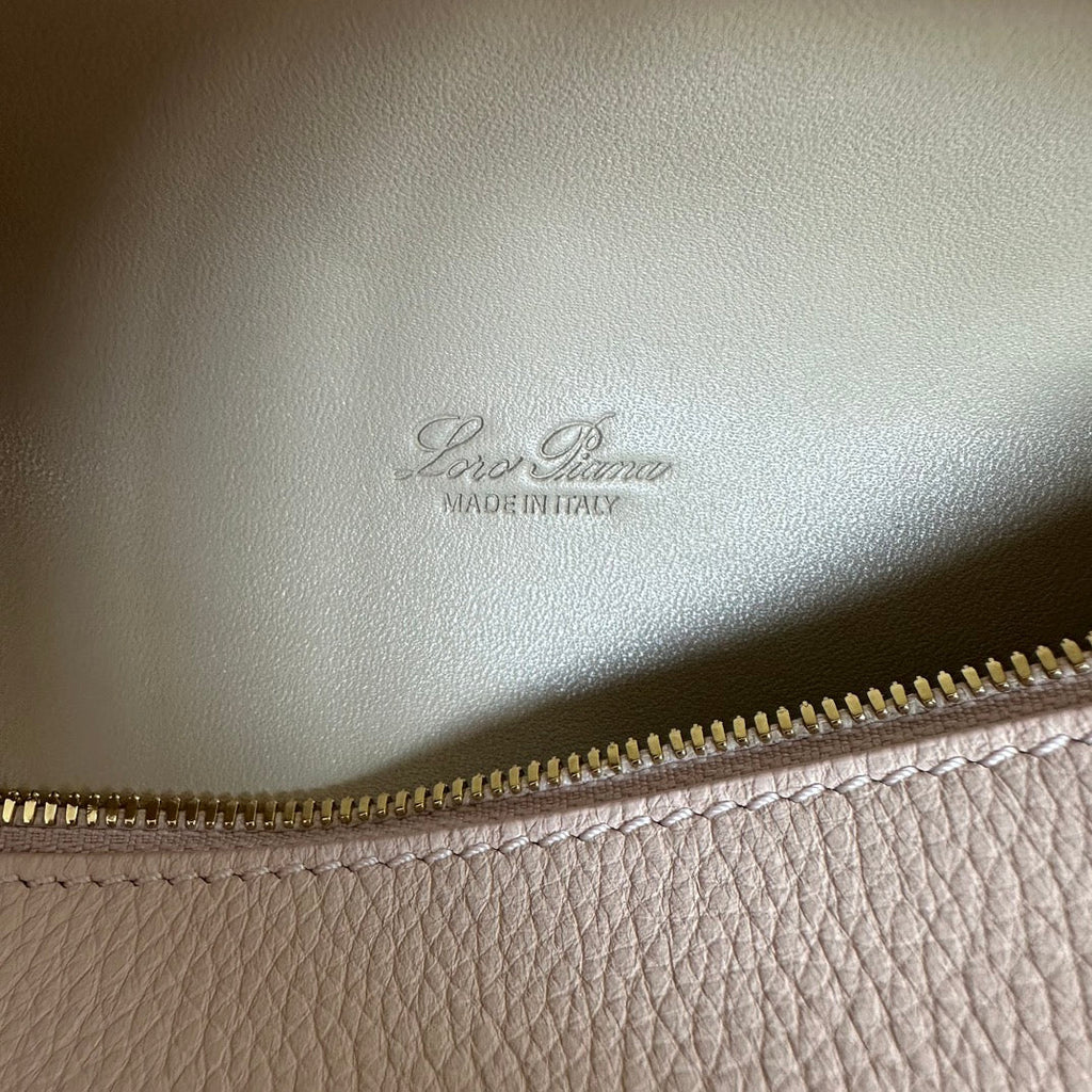 LORO PIANA EXTRA POCKET L19 IN LIGHT PINK CALFSKIN WITH GOLD HARDWARE